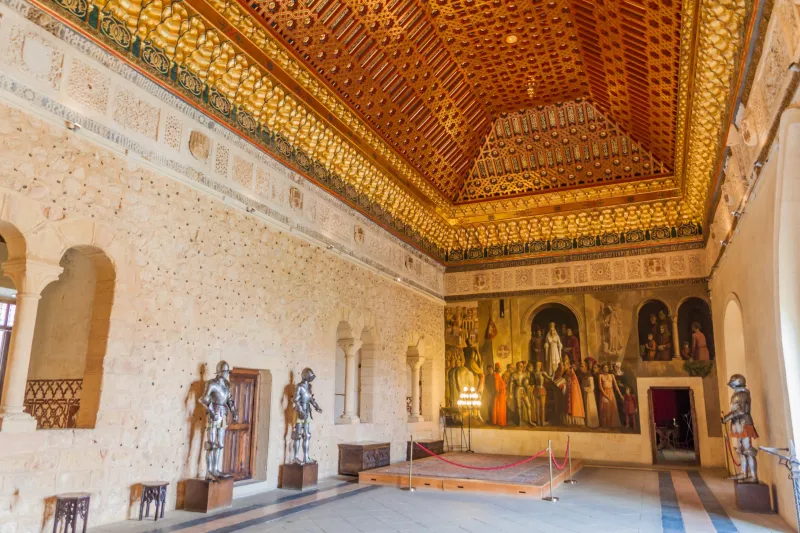 Imagen del tour 9-Day Motorcycle Tour: Legendary Castles