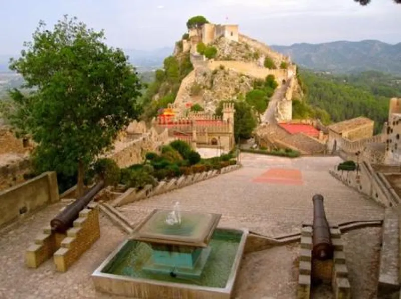 Imagen del tour 9-Day Motorcycle Tour: Legendary Castles