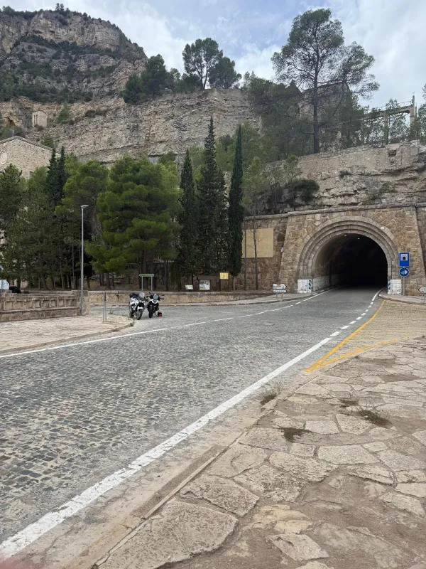 Imagen del tour Much More Than a Motorcycle Tour Through Valencia, Teruel and Cuenca